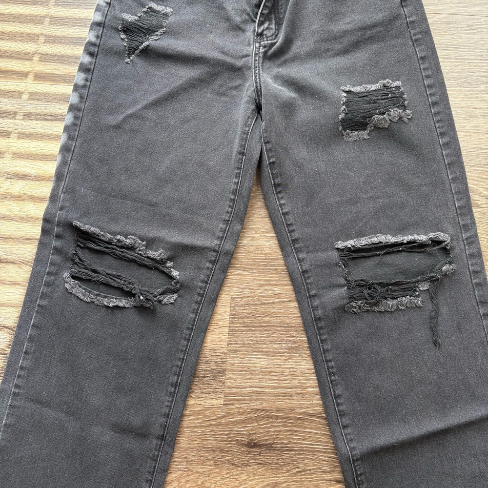 3 for 12 🌸 Shein Jeans - Picture 2 of 4